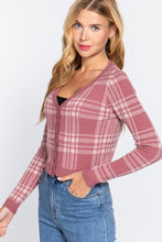Load image into Gallery viewer, Long Sleeve V-neck Fitted Button Down Plaid Sweater Cardigan
